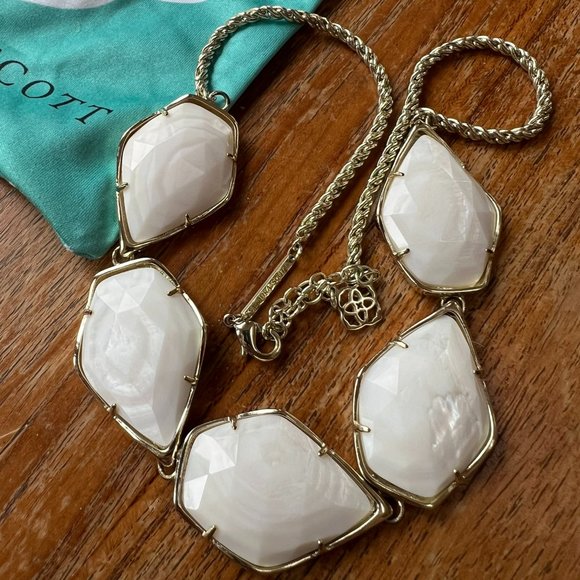 Kendra Scott Statement Necklace in Gold with White Details - Picture 2 of 3